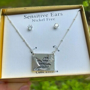 Cubic Zirconia Pigeon Necklace set